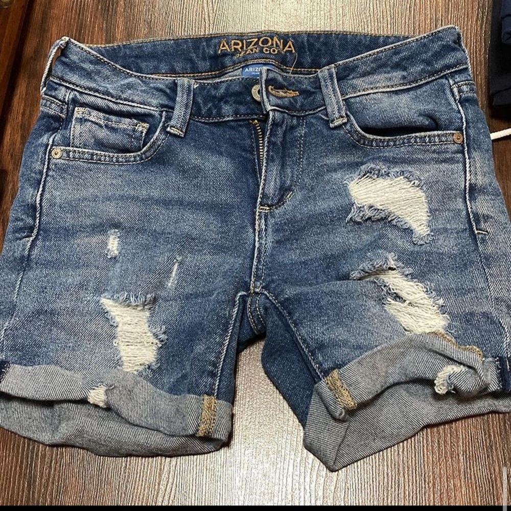 Cute, Adorable, Bluejean shorts!